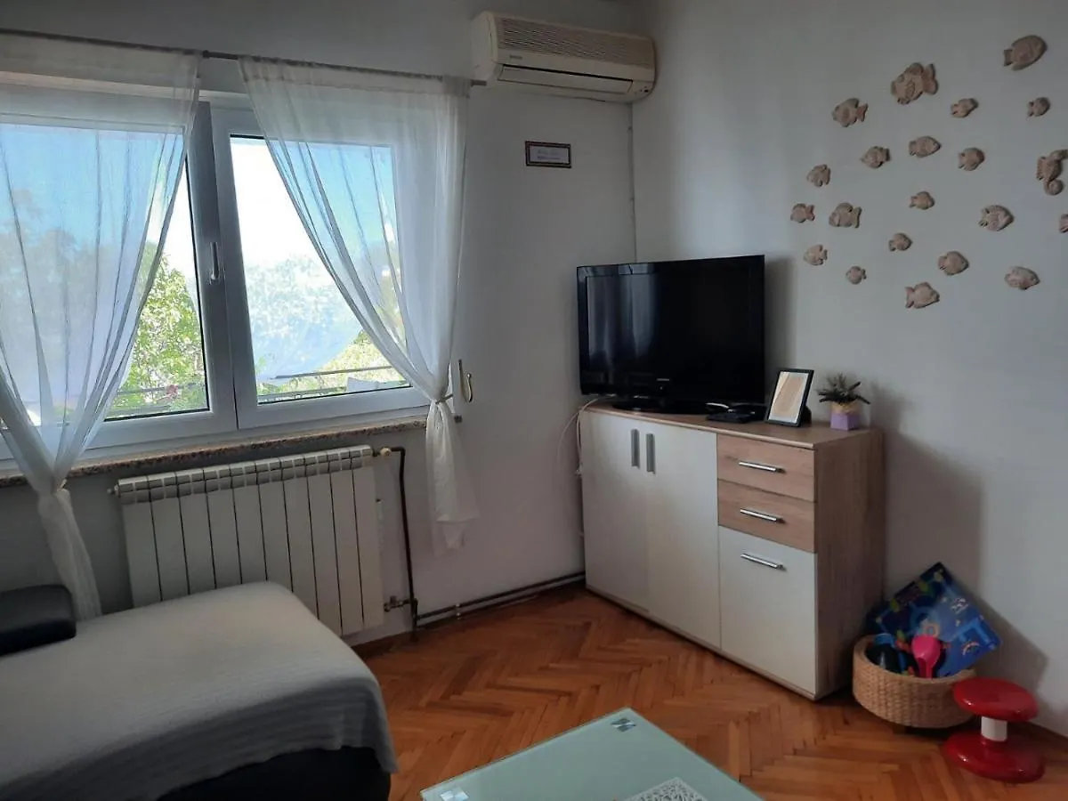 Apartman Krmpotic Apartment Selce Croatia